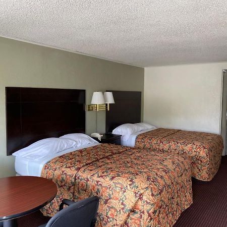 Red Carpet Inn Greensboro Luaran gambar