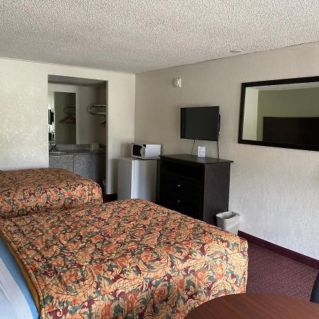 Red Carpet Inn Greensboro Luaran gambar